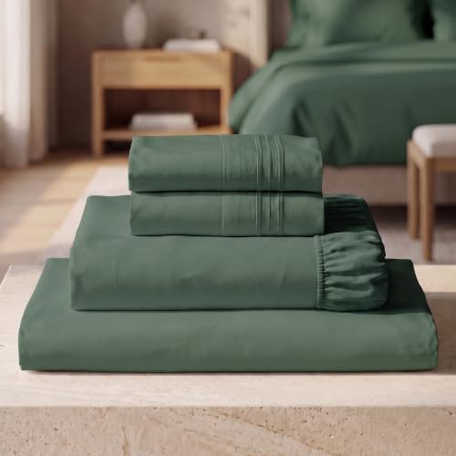 Mellanni Iconic 4-PC Bed Sheet Set by Mellanni
