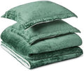 Amazon Basics Reversible Sherpa Comforter Set by AmazonBasics