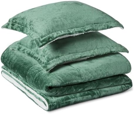 Amazon Basics Reversible Sherpa Comforter Set by AmazonBasics