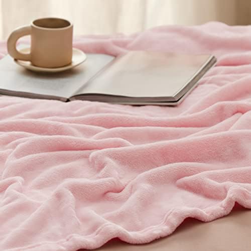 Bedsure GentleSoft Fleece Blanket Twin Size Pink - Image 4