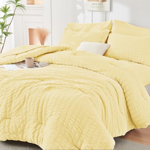 Queen Comforter Set by HYMOKEGE