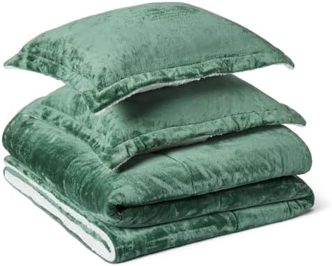 Amazon Basics Reversible Sherpa Comforter Set by AmazonBasics