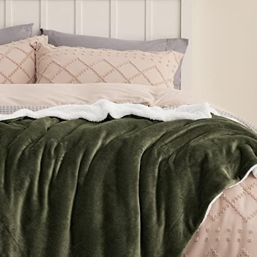 Bedsure GentleSoft Sherpa Fleece Blanket Queen Size - Image 4