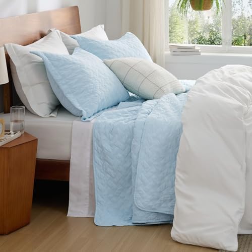 Bedsure King Size Quilt, Lightweight Comforter Set, Sky Blue Bedspread - Image 6