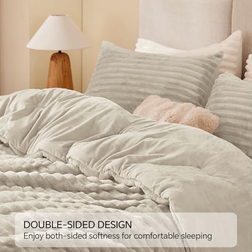 BEDELITE Fleece King Comforter Set, Fluffy Bed Set - Image 5