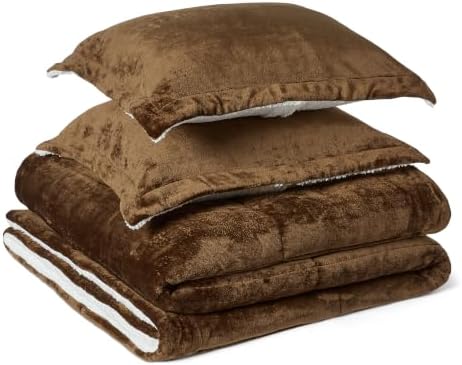 Amazon Basics Reversible Sherpa Comforter Set by AmazonBasics