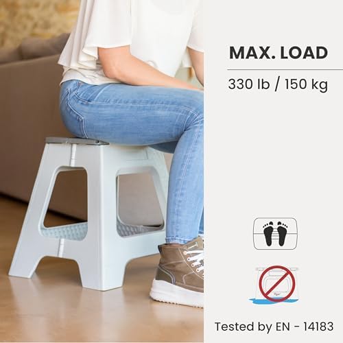 Vigar Compact Foldable Step Stool - Image 5
