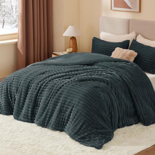 BEDELITE Fleece Oversized Queen Comforter Set, Fluffy Bed Set, Dark Grey - Image 2