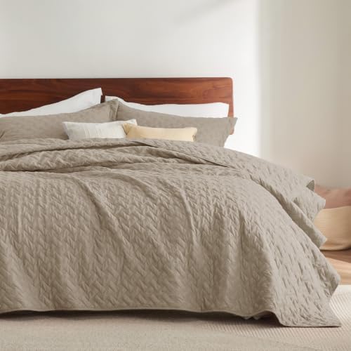Bedsure Quilts Queen Size, Lightweight Comforter Set, Taupe Bedspread by BEDSURE