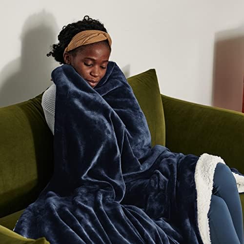 Bedsure GentleSoft Sherpa Fleece Throw Blanket - Image 4