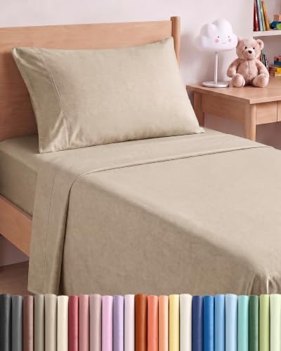 Twin Size 3 Piece Sheet Set by CGKUnlimited