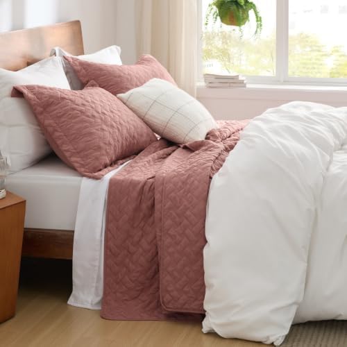 Bedsure Queen Size Quilt, Lightweight Comforter Set - Image 5