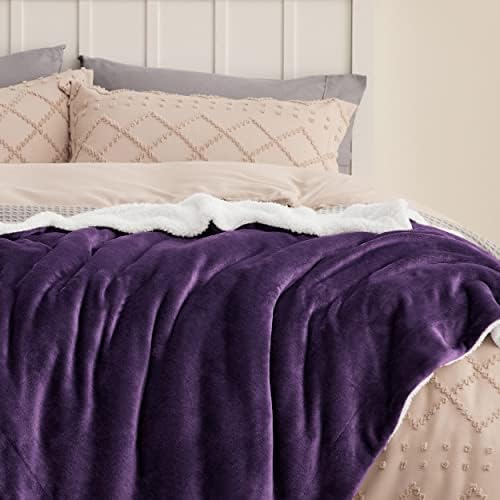 Bedsure GentleSoft Sherpa Fleece Twin Size Blanket - Image 4