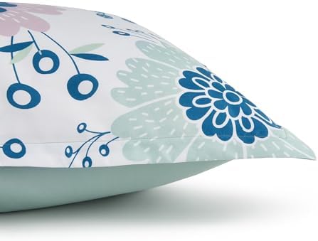 Amazon Basics 2-Piece Soft, All-Season Microfiber Kids' Comforter and Pillow - Image 4