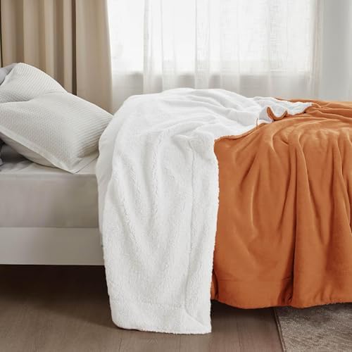 Bedsure GentleSoft Sherpa Fleece Throw Blanket - Image 5