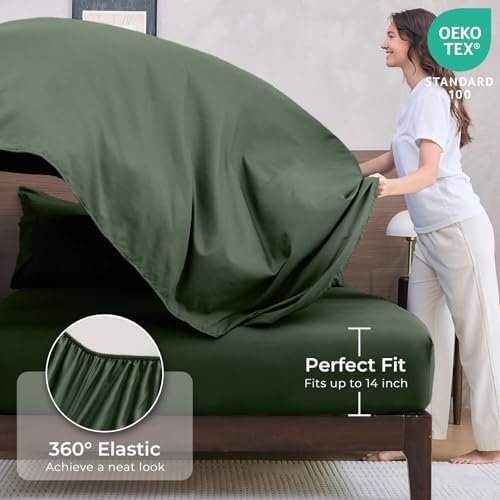 HEVUMYI 7-Piece Queen Comforter Set, Dark Green Bed in a Bag - Image 5