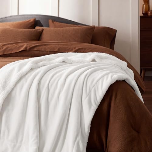 Bedsure GentleSoft Sherpa Fleece Twin Size Blanket - Image 4