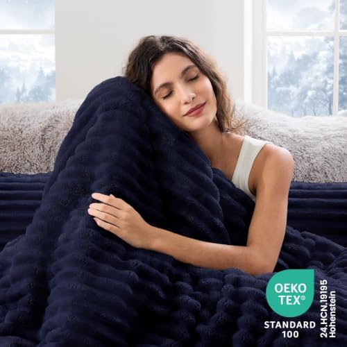 Sasttie Fluffy King Comforter Set - Image 7