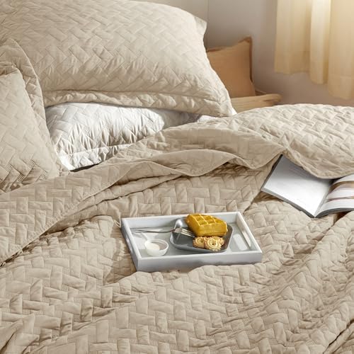 Bedsure Twin Size Quilt, Lightweight Comforter Set, Light Khaki Bedspread - Image 3