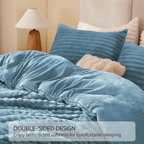 BEDELITE Fleece Queen Comforter Set, Fluffy Bed Set - Image 5