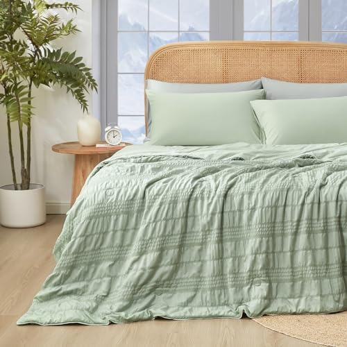 Cozy Bliss Seersucker Cooling Comforter King Size, Q-Max 0.45 Reversible by CozyBliss