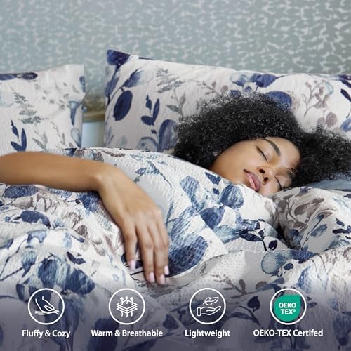 Lightweight Seersucker Botanical Queen Size Comforter Set, 3 Pieces Reversible - Image 5