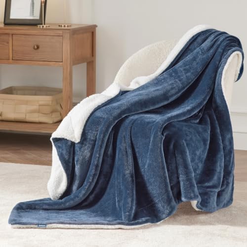 Bedsure GentleSoft Sherpa Fleece Twin Size Blanket - Image 3