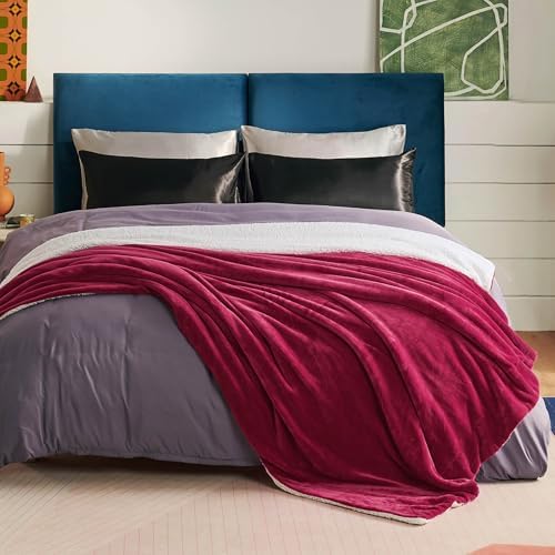 Bedsure GentleSoft Sherpa Fleece Blanket Queen Size - Image 3
