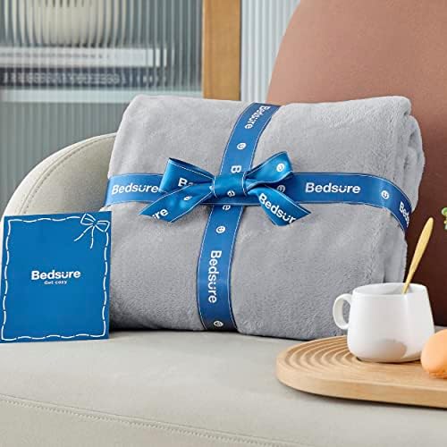 Bedsure GentleSoft Fleece Blanket Twin Size Light Grey - Image 6
