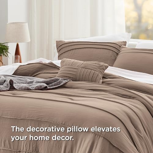 Bedsure Cal King Comforter Set 4-Pc, Pinch Pleat, All-Season - Image 5