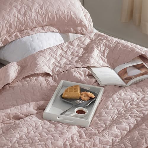 Bedsure King Size Quilt, Lightweight Comforter Set, Dusty Rose Bedspread - Image 3