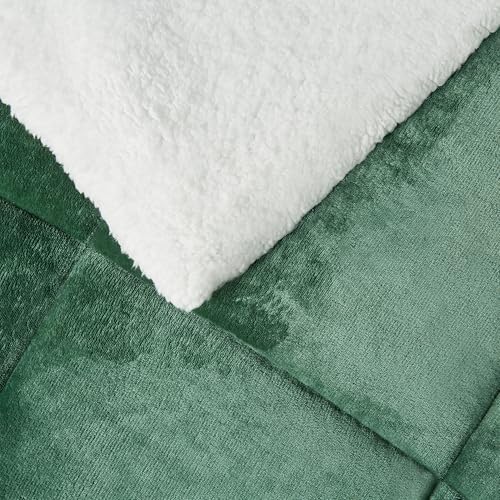 Amazon Basics Reversible Sherpa Comforter Set - Image 3