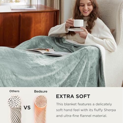 Bedsure GentleSoft Sherpa Fleece Cal King Blankets - Image 4
