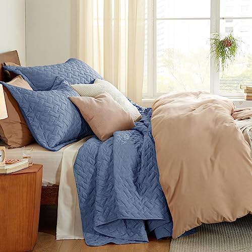 Bedsure Queen Size Quilt, Lightweight Comforter Set, Mineral Blue Bedspread - Image 4