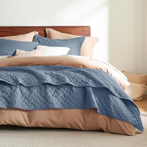 Bedsure Cal King Quilt, Lightweight Comforter Set, Mineral Blue Bedspread - Image 5