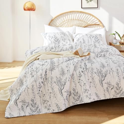 Quilts Queen Size White Floral Bed Spread - Image 5