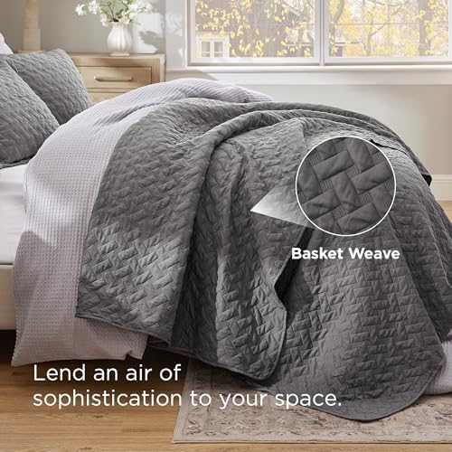 Bedsure Oversized King Quilt, Lightweight Comforter Set - Image 4