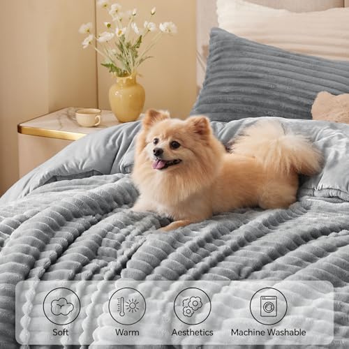 BEDELITE Fleece Full Comforter Set, Fluffy Bed Set, Light Grey - Image 3