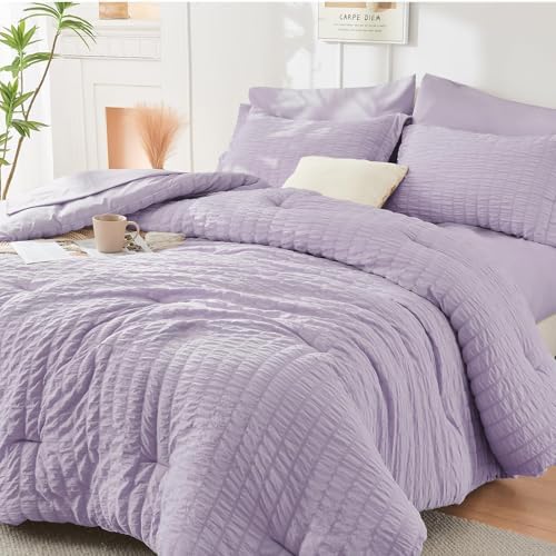 King Comforter Set by HYMOKEGE