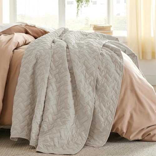 Bedsure King Size Quilt, Lightweight Comforter Set, Light Beige Bedspread - Image 4