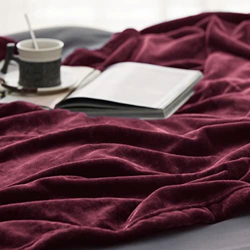 Bedsure GentleSoft Fleece Blanket Twin Size Red - Image 4