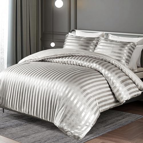 Whale Flotilla 2-Piece Reversible Silky Soft Breathable Twin Comforter Set - Image 2