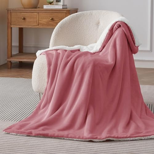 Bedsure GentleSoft Sherpa Fleece Throw Blanket - Image 3