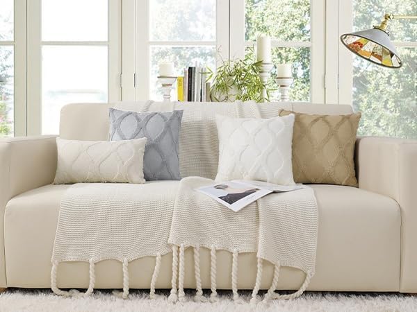 decorUhome Throw Pillow Covers 22x22 Inch Set of 2, Soft Plush Faux Fur Wool Pure White Couch Pillow Covers, Decorative Neutral Pillow Cases for Bed Sofa Living Room Home Decor