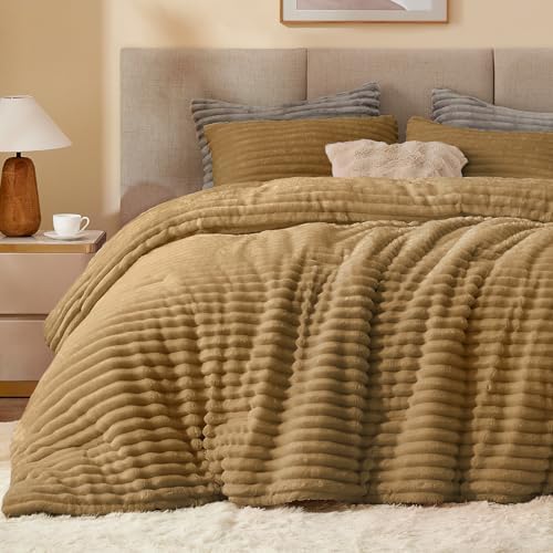 BEDELITE Fleece King Comforter Set, Fluffy Bed Set - Image 3