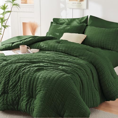 Full Comforter Set by HYMOKEGE