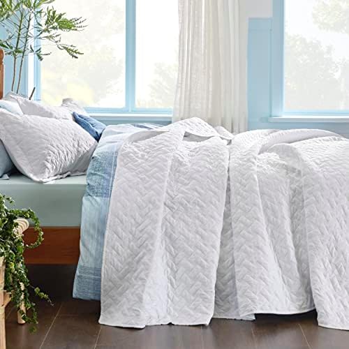Bedsure Full Size Quilt, Lightweight Comforter Set - Image 6