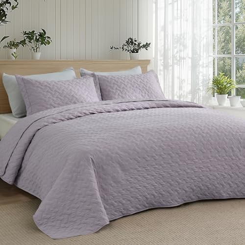 Bedsure Queen Size Quilt, Lightweight Comforter Set, Light Purple Bedspread - Image 3