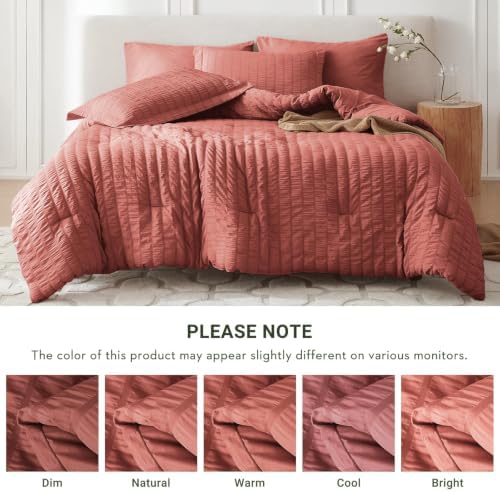 Oversized Queen Comforter Set 7 Pieces, Seersucker Bed in a Bag - Image 5