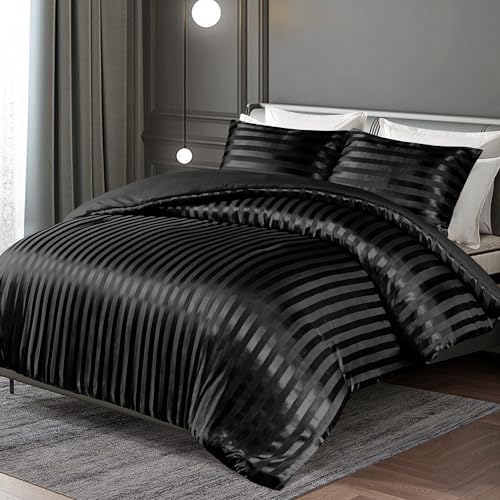 Whale Flotilla 2-Piece Reversible Silky Soft Breathable Twin Comforter Set - Image 2